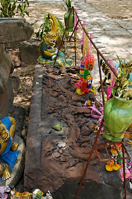 53-Ku Mueang Bua-005